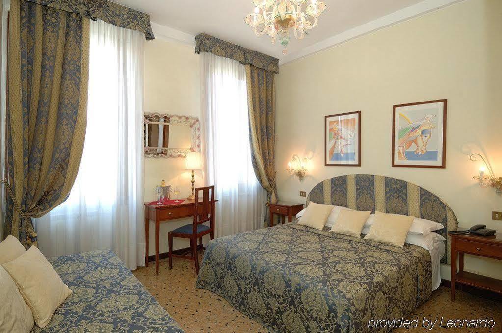 ונציה Hotel Hesperia מראה חיצוני תמונה
